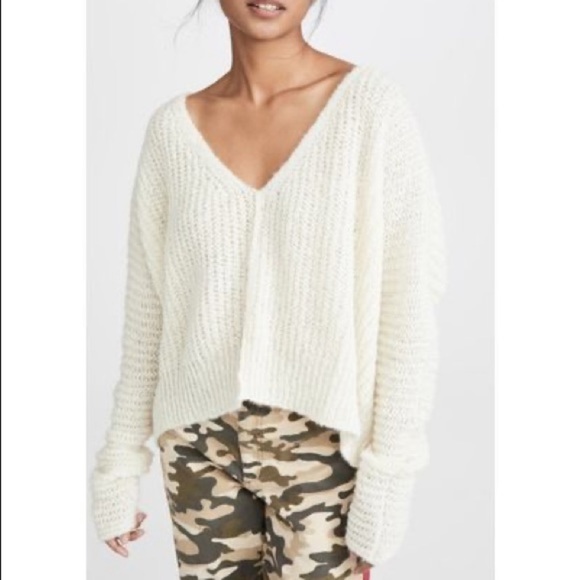 Free People Sweaters - Free people V-neck slouchy pullover sweater in ivory